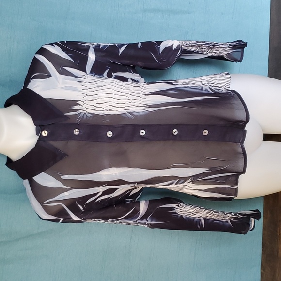 Black & white textured sheer scrunched tattoo mesh button up blouse - Picture 2 of 8